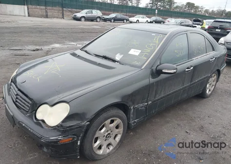 2005 Mercedes-Benz C 240 Luxury 4Matic from USA, damaged, VIN WDBRF81J95F701392